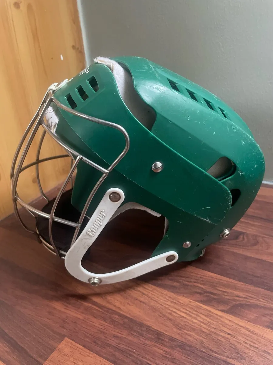 Hurling helmet - Image 2