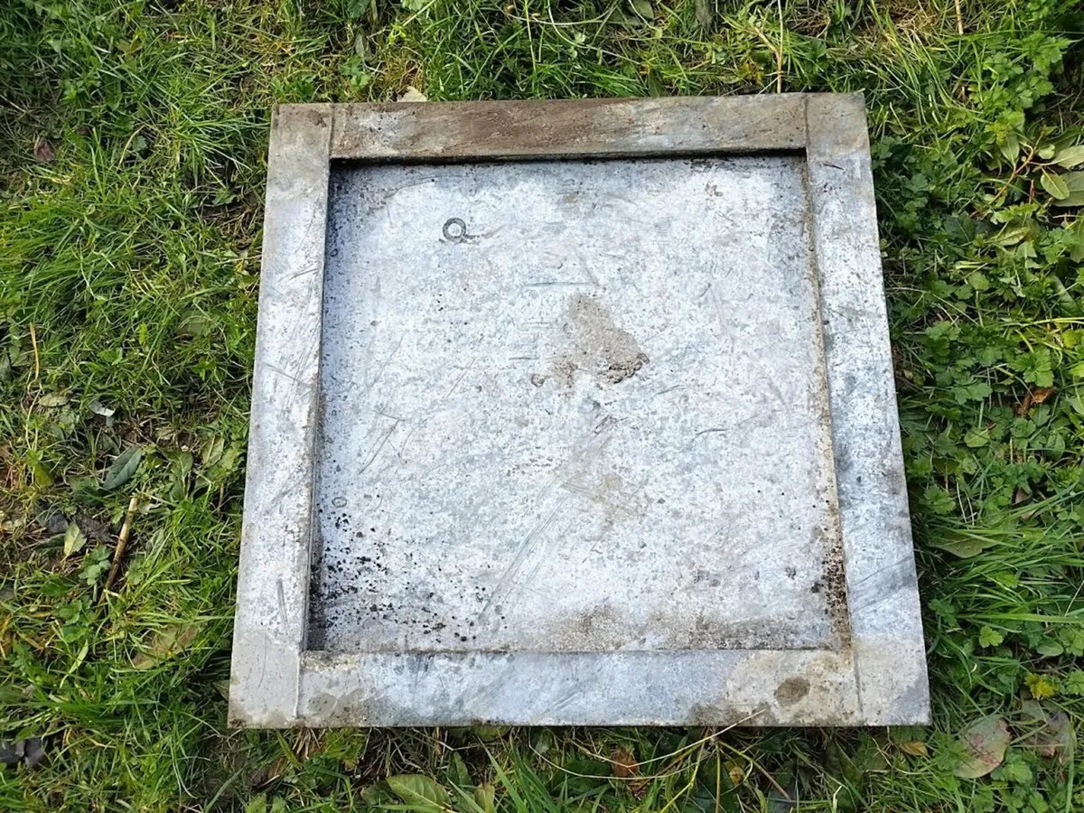 Manhole covers- recess type- high quality- heavy - Image 2