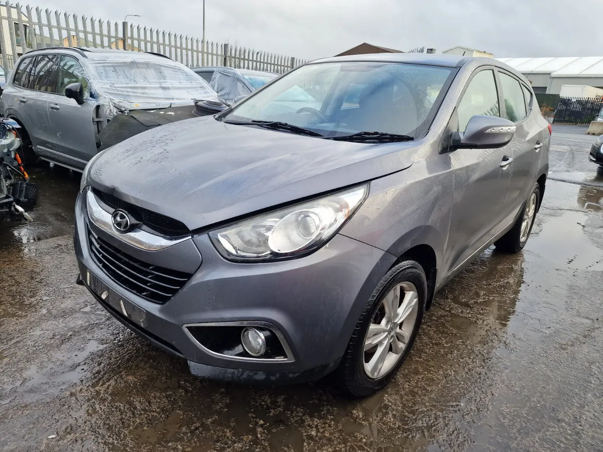 13 HYUNDAI IX35  1.7 CRDI (D4FDD) FOR BREAKING - Image 1