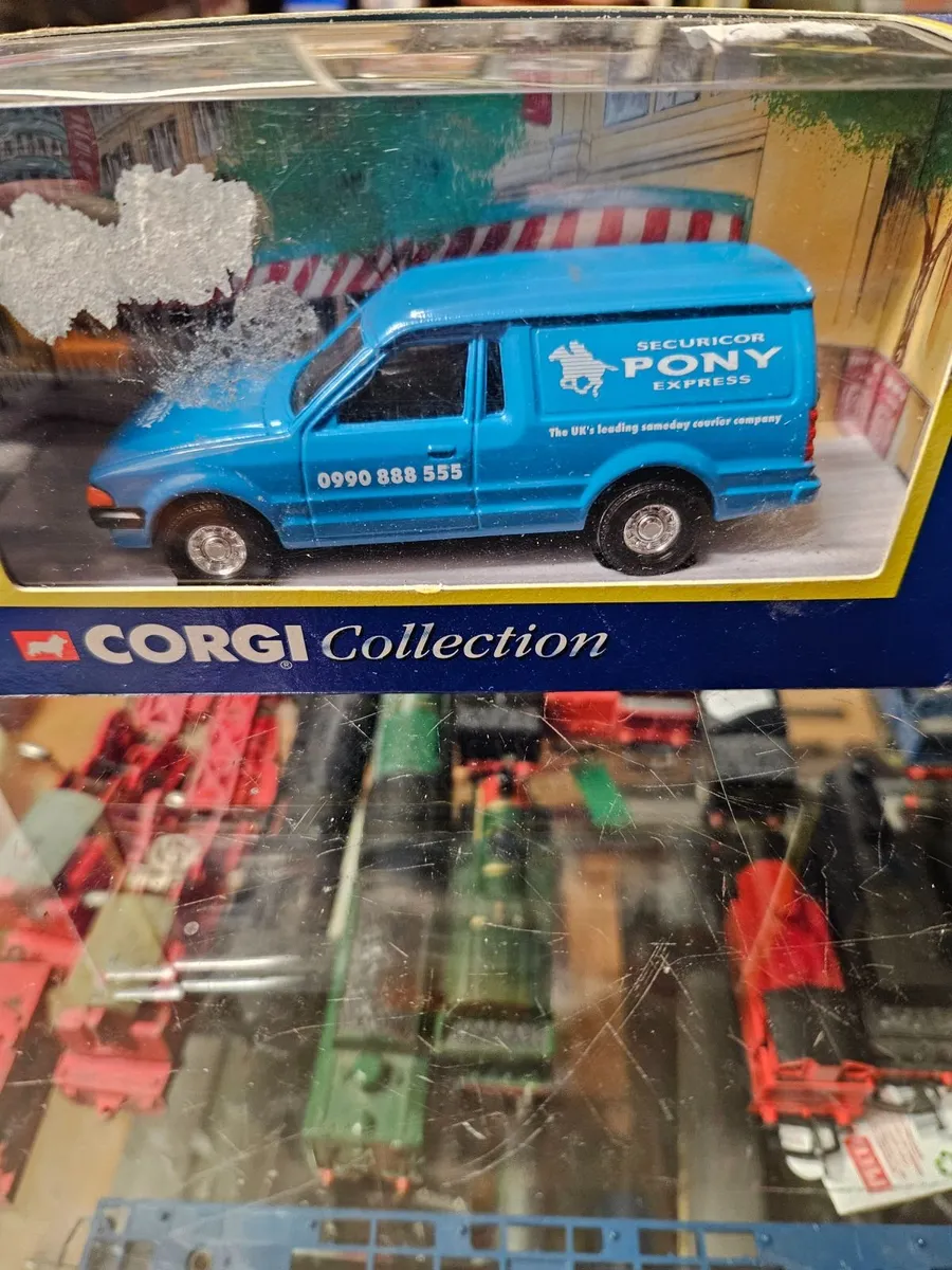 Corgi Ford Escort Van - Image 1