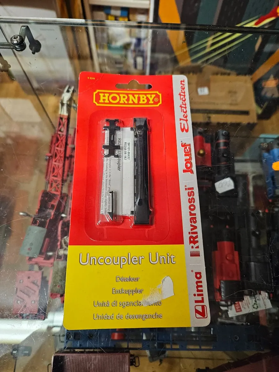 Hornby OO Gauge Uncoupler