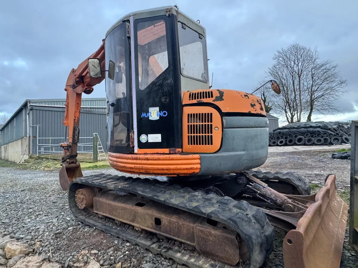 Hitachi Ex75 excavator - Image 3