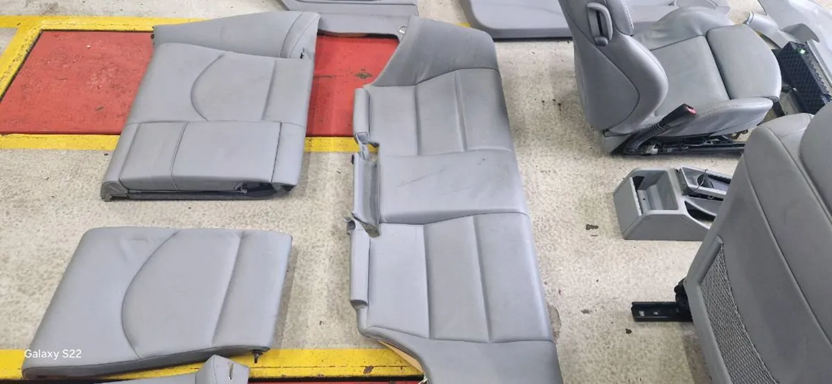 Bmw e46 m3 interior - Image 4