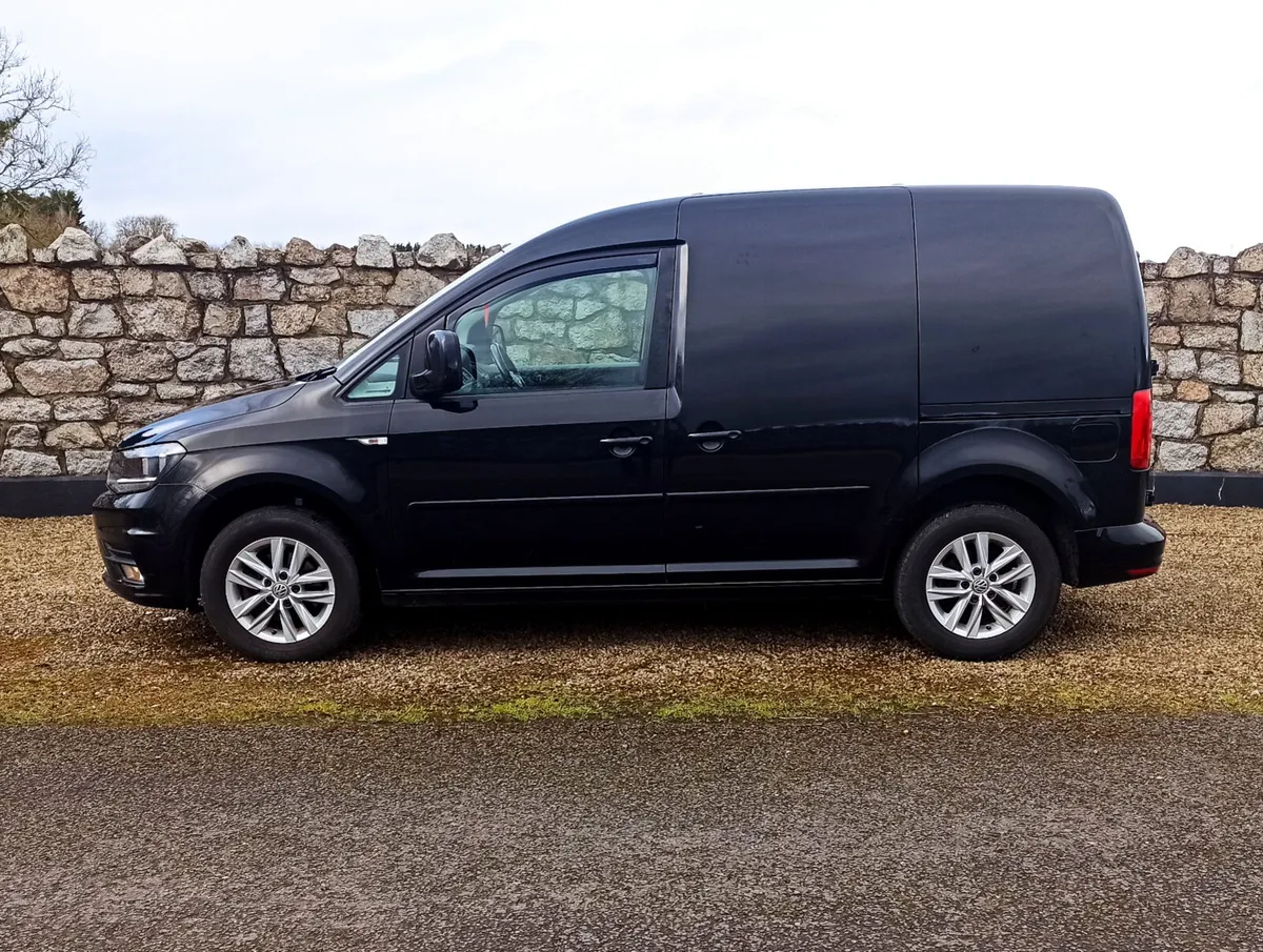 181 VW Caddy 1.6tdi Highline Manual - Image 4