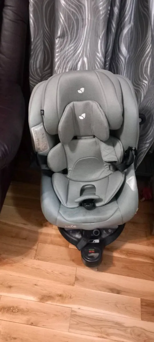Joie car seat - Image 1