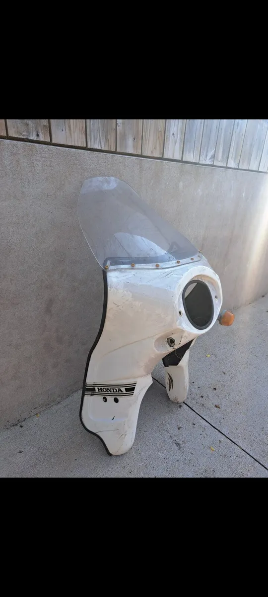 1980 Honda 250cc superdream frame - Image 2