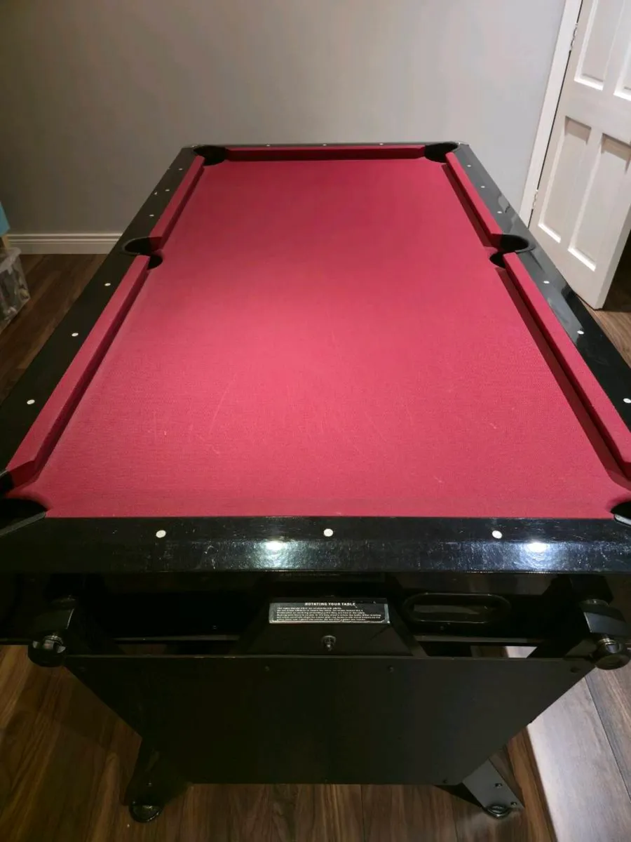 Pool table and air hockey - Image 1