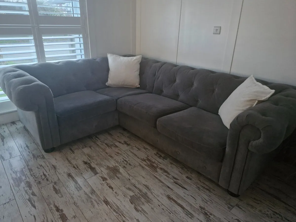 Chesterfield suite and footstool. And shabby chic - Image 2