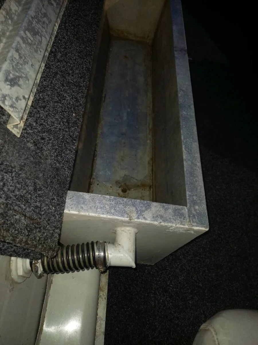 Sylvan 1600 sports troller - Image 4