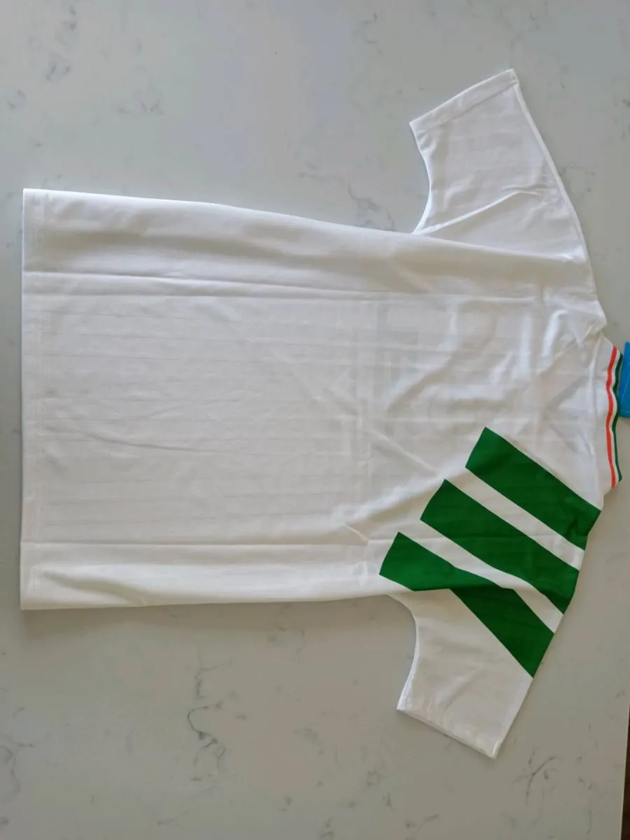 Ireland football jersey Retro - Image 4