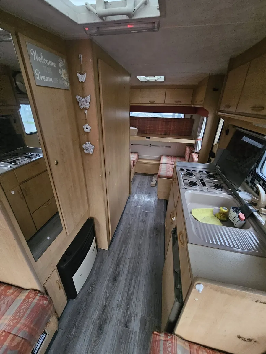 Abi caravan 5/6 berth - Image 4