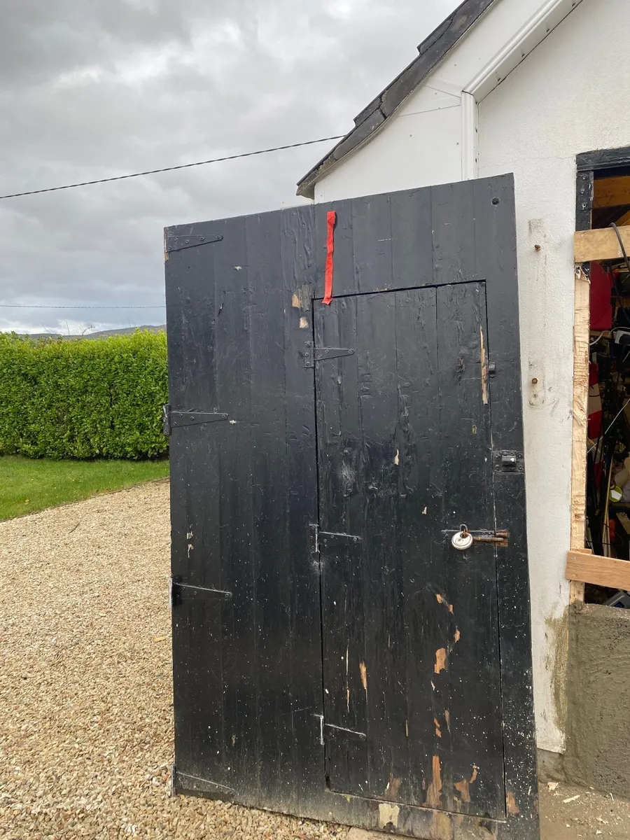 Wooden Garage door with pedestrian door inset - Image 2