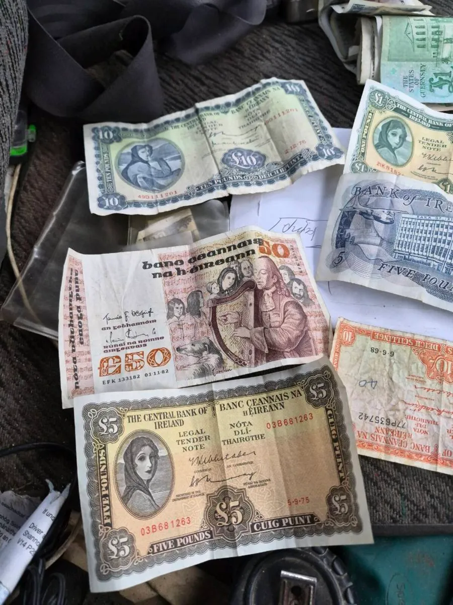 Old notes for sale - Image 2