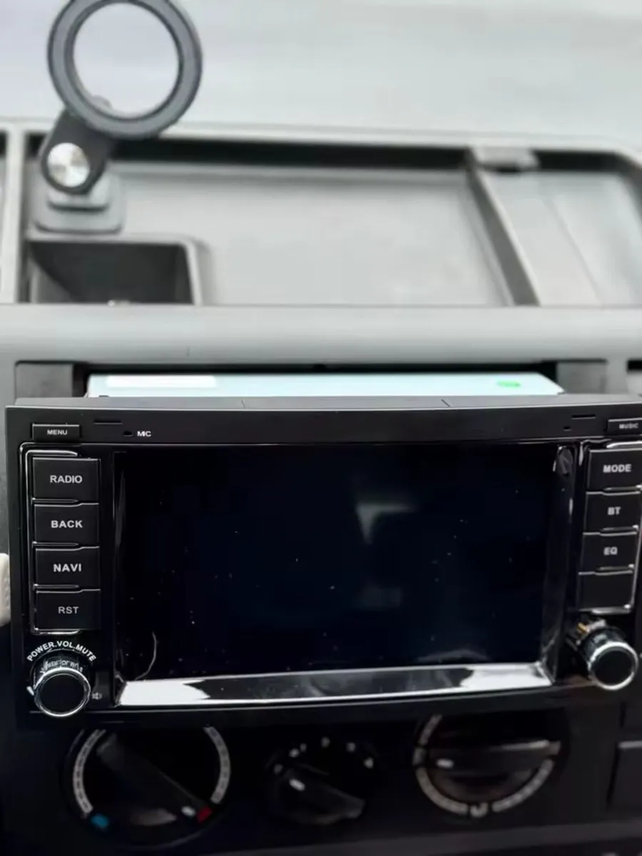 7" Android Radio for Volkswagen Touareg - Image 1