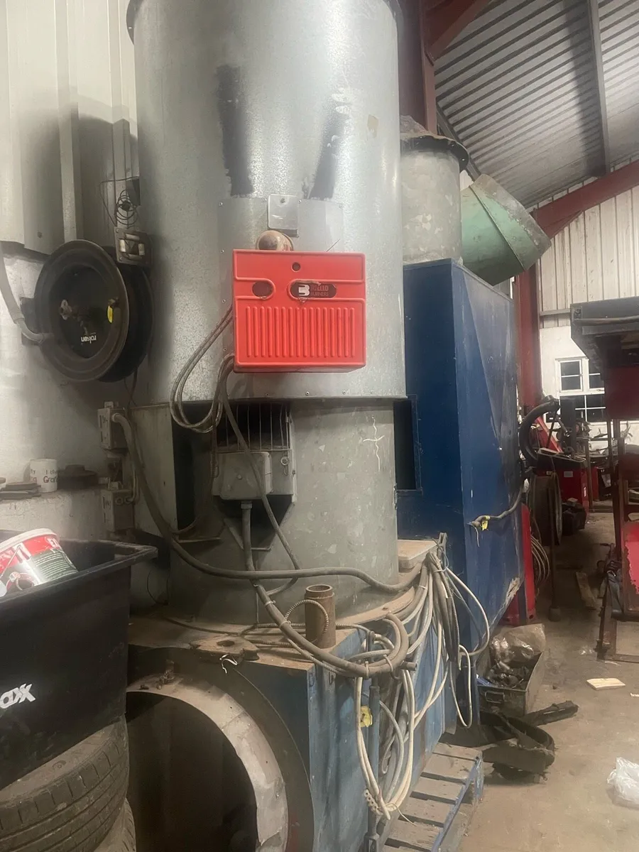 Spray booth - Image 1