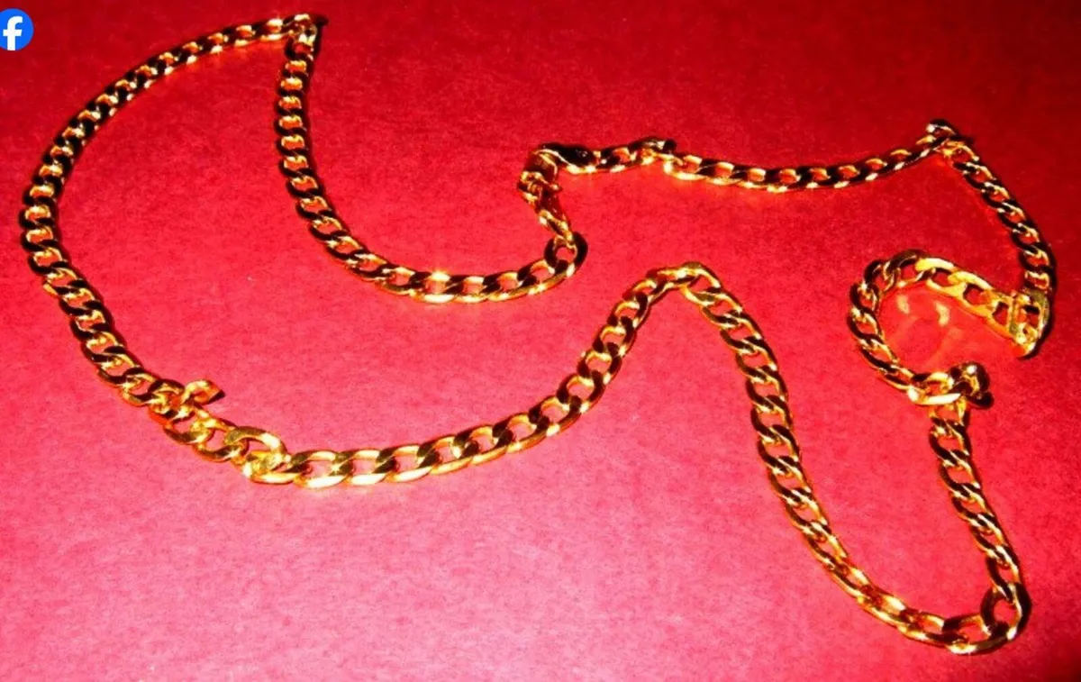 Vintage Hallmarked 9ct Gold 24" Necklace - Image 2