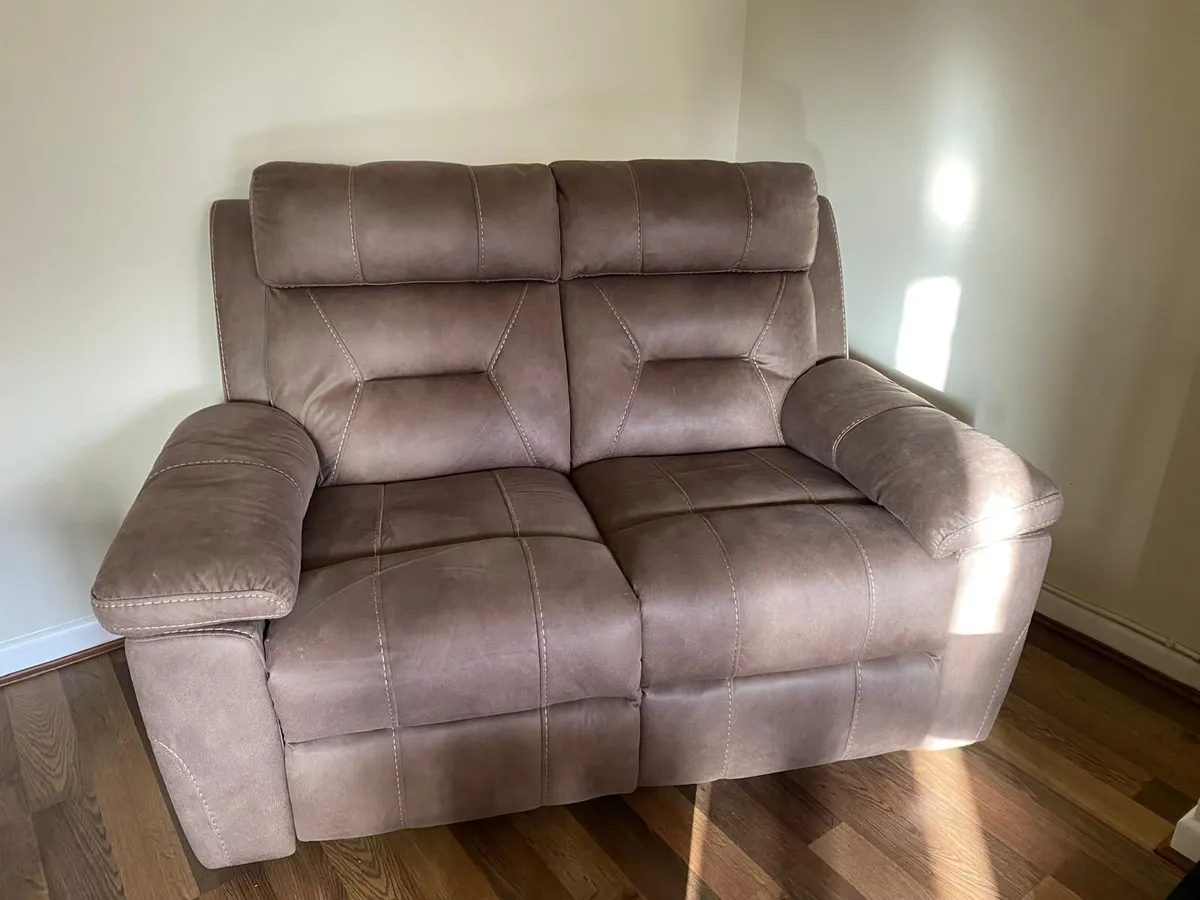 3 Piece Suite (2, 1+1) - Image 1