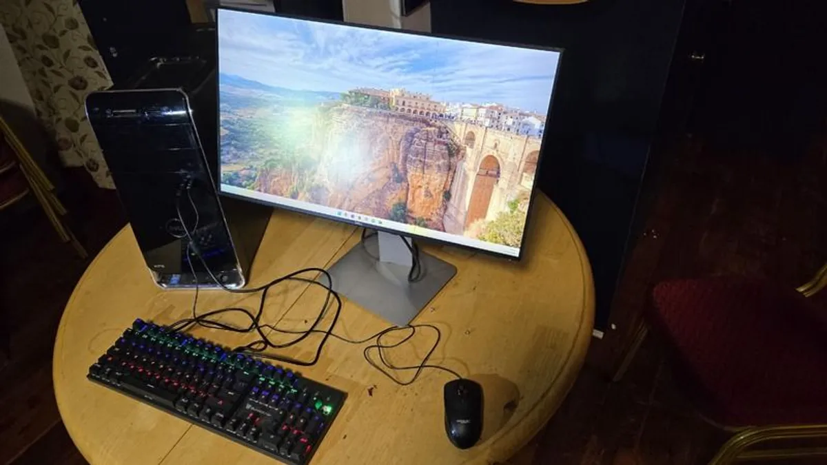 Desktop Dell Xps 8700 Gaming Pc - Image 1