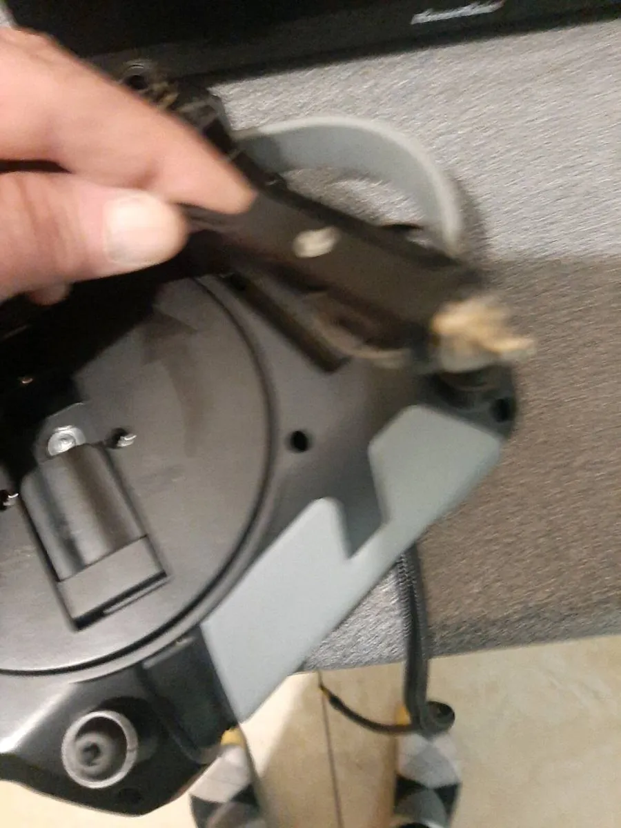 Tyre inflator pump new - Image 3