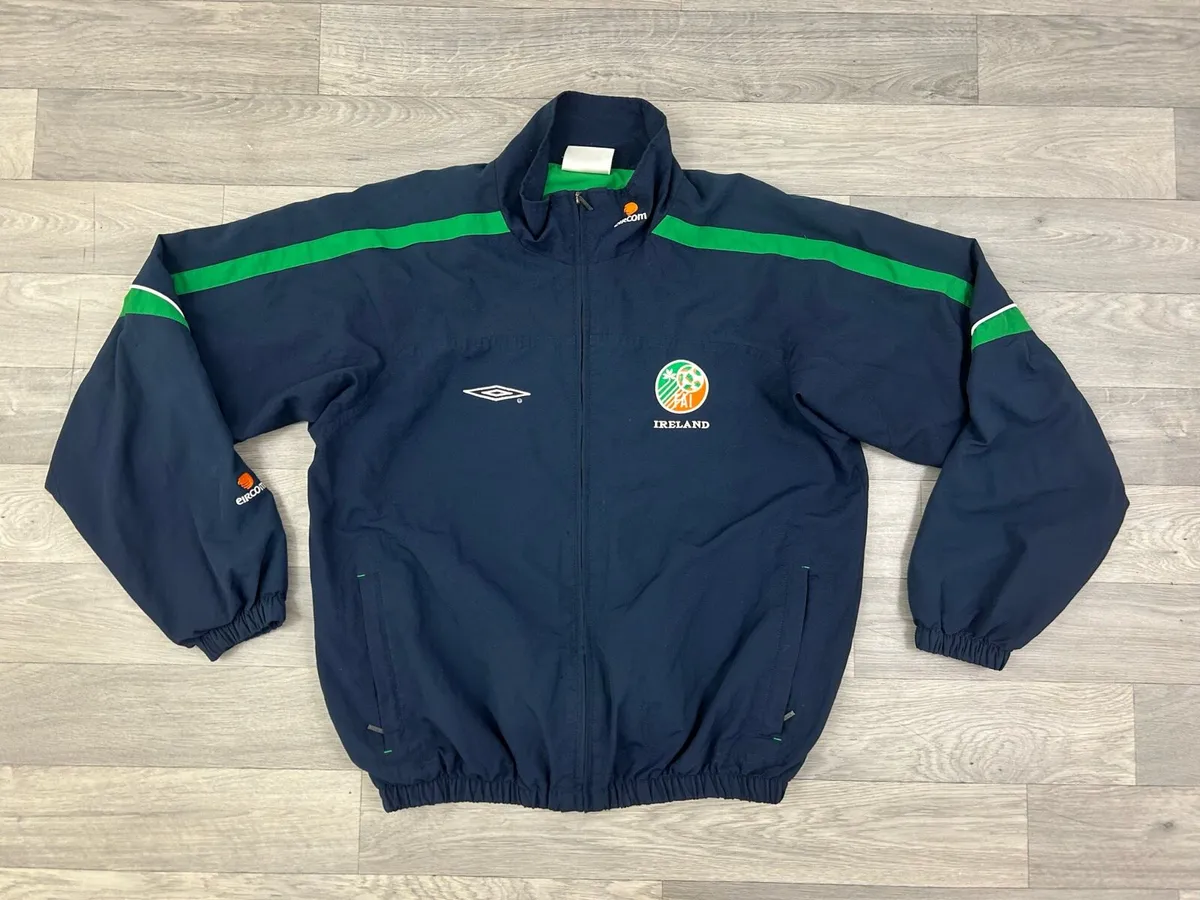 Vintage 2000 Umbro Ireland Track Jacket Mens S/M - Image 1