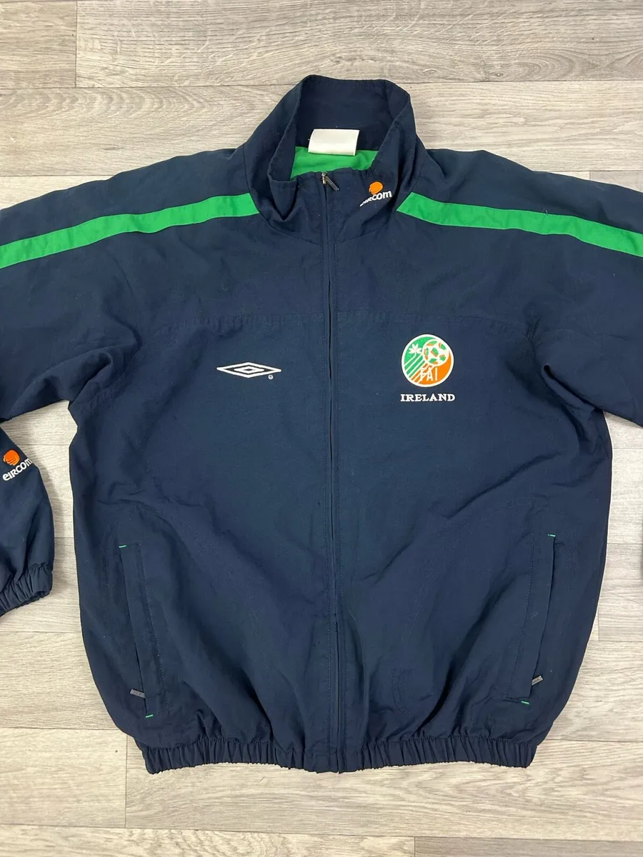 Vintage 2000 Umbro Ireland Track Jacket Mens S/M - Image 2