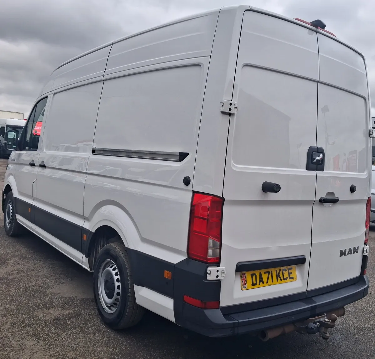 2022 MAN TGE Panel Van - Image 2