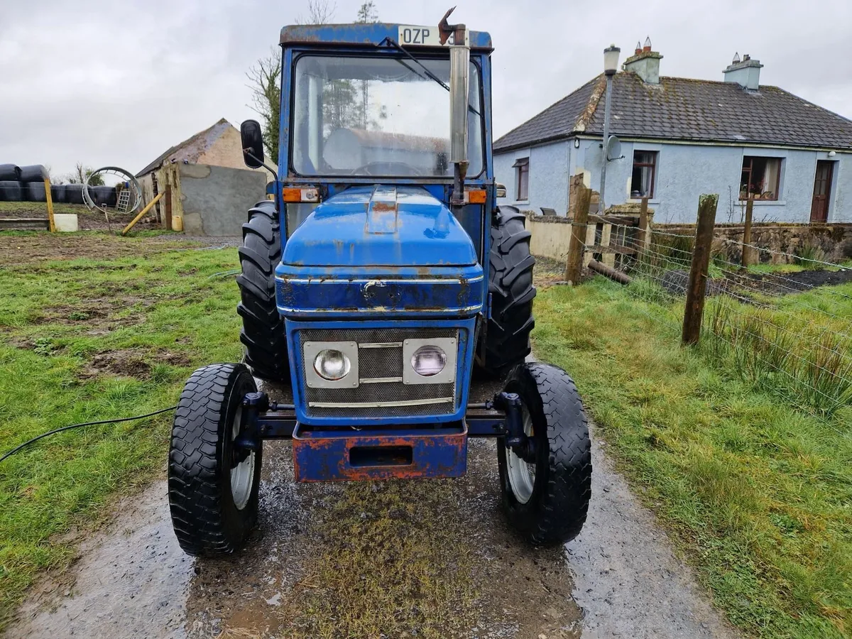 Leyland 255 tractor - Image 1