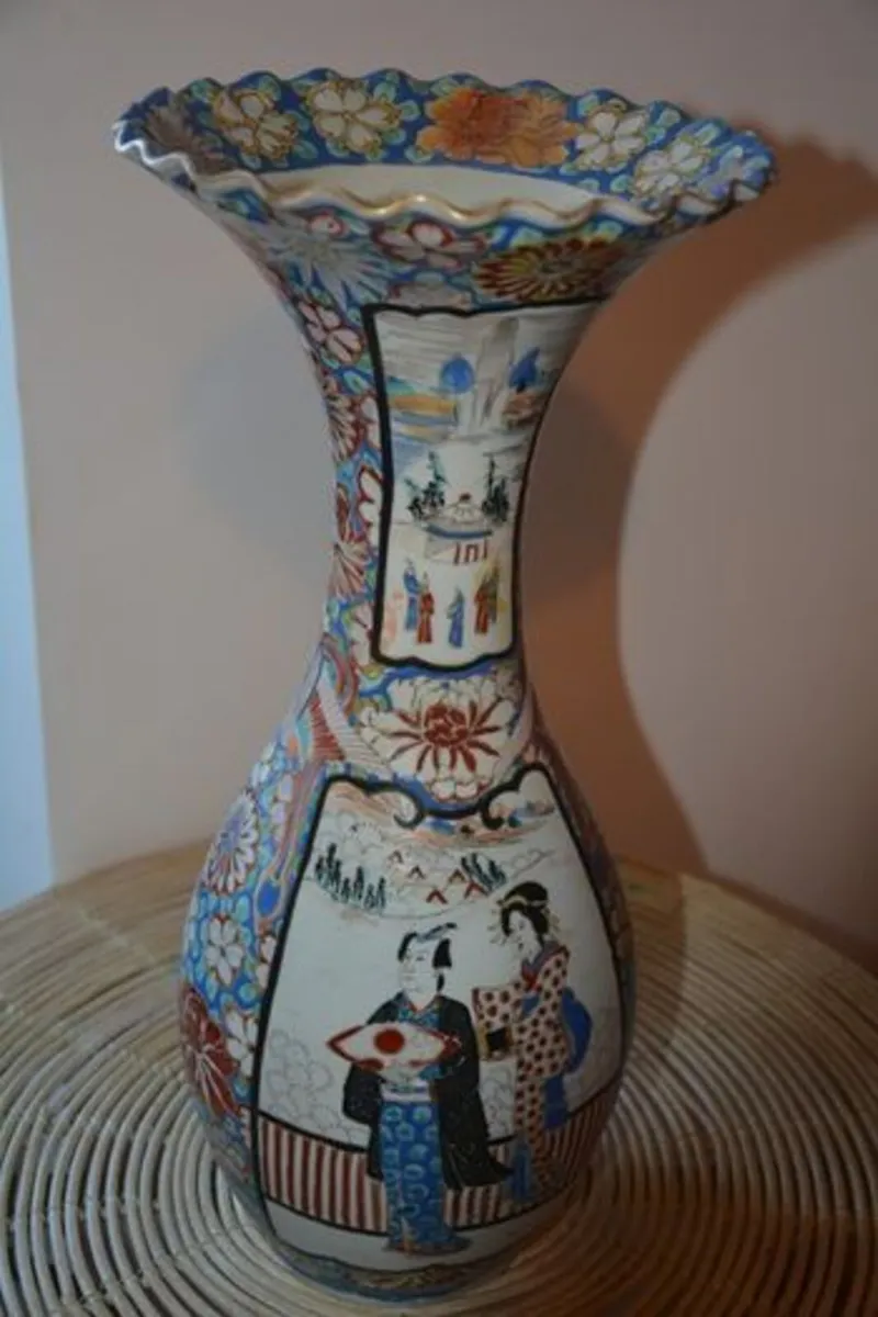 Large porcelain Japanese vase - Image 3