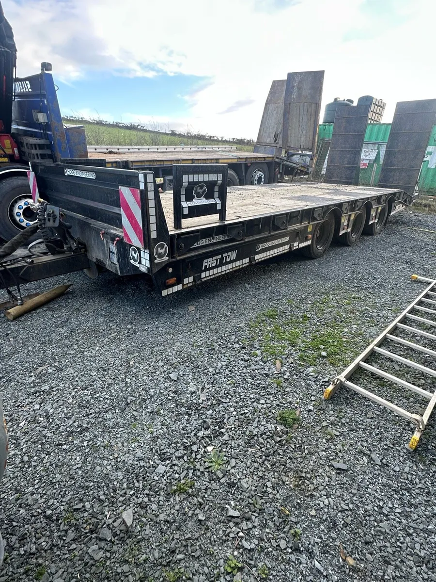 Hogg Low loader - Image 1