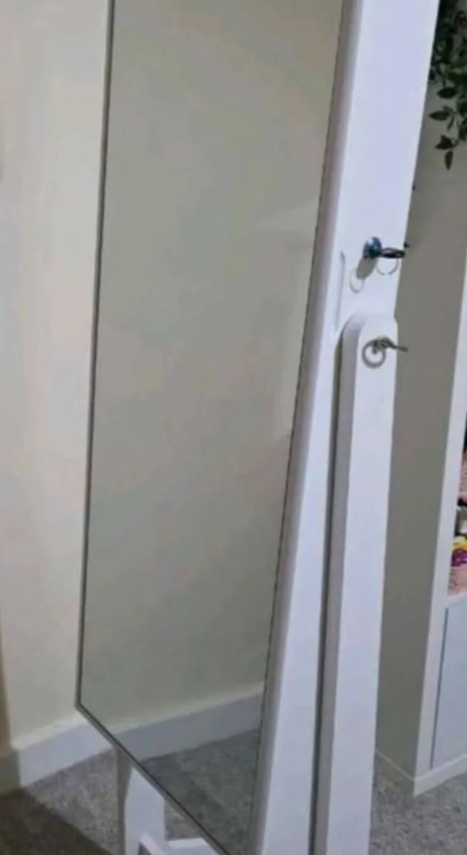 Lockable Jewellery Storage Mirror Armoire Freestan - Image 2