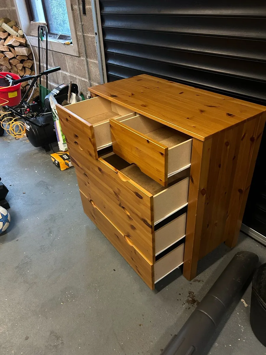 Chest of drawers - Image 2