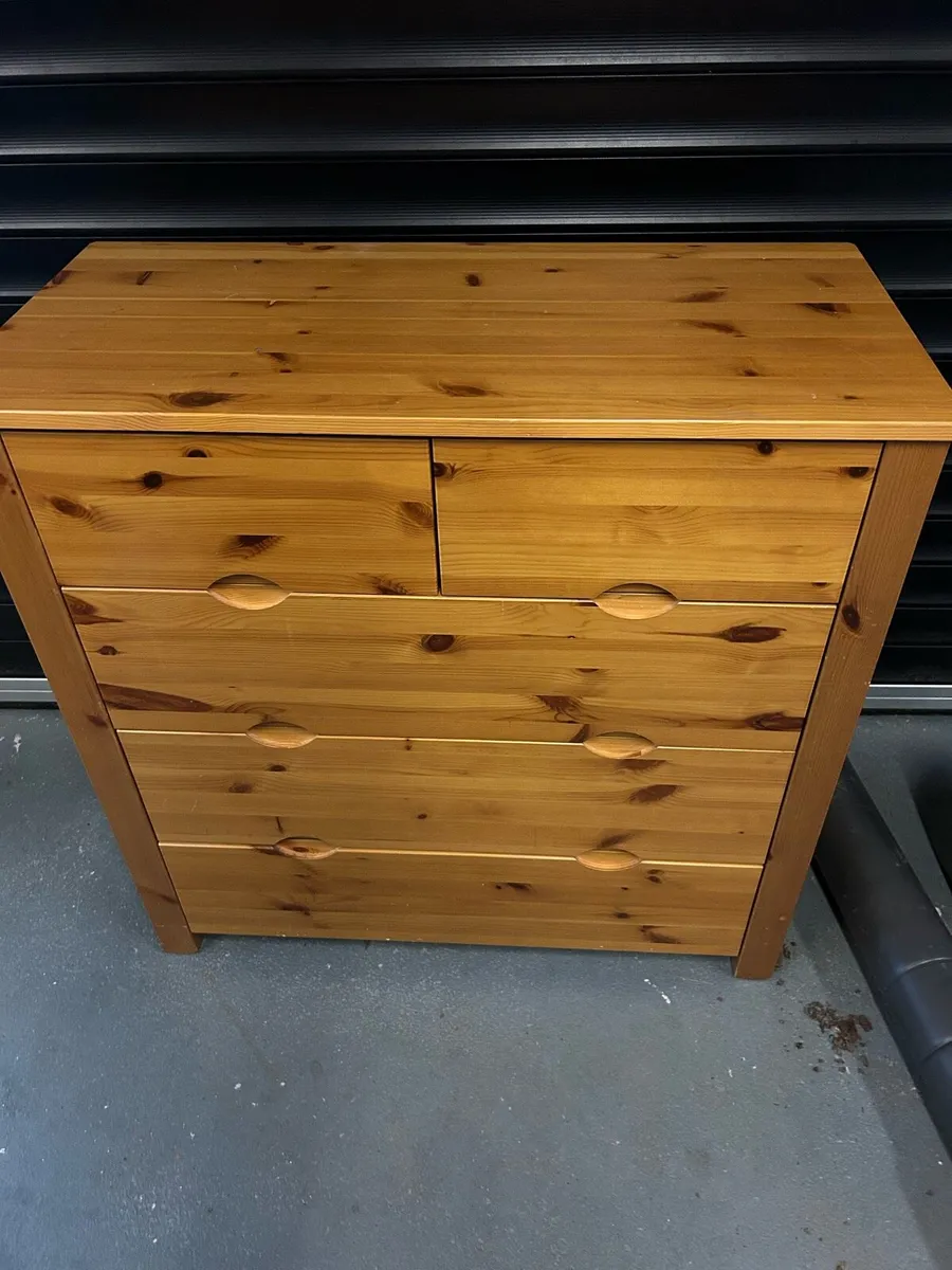 Chest of drawers - Image 1