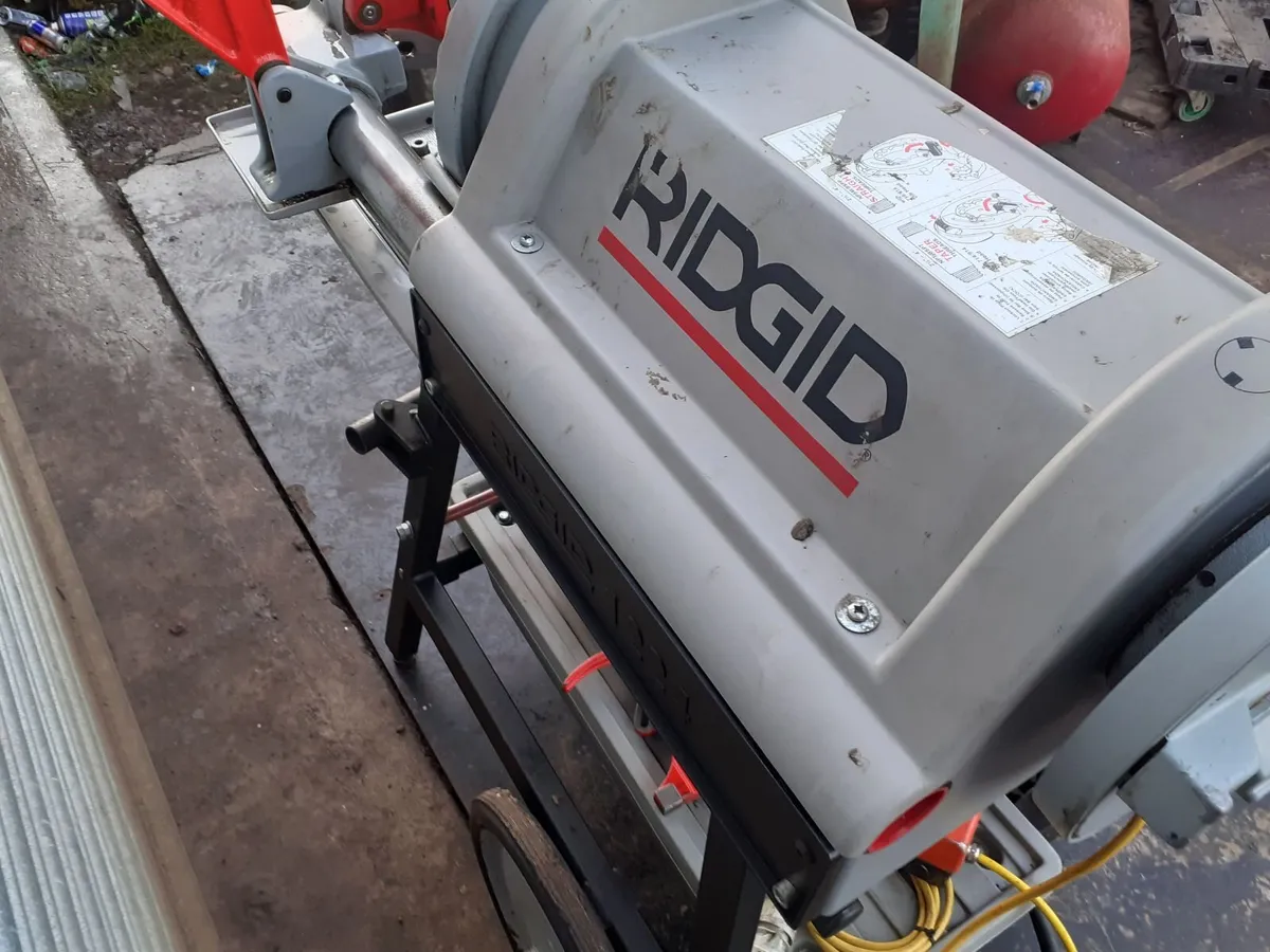 RIDGID 1224 4 INCH THREADING MACHINE - Image 2