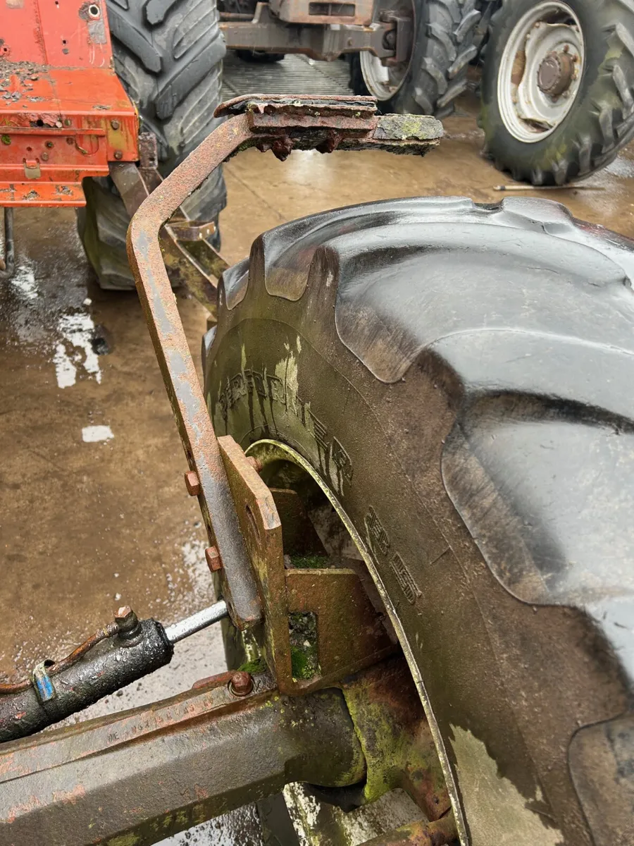 Original Fiat Mudguard Brackets - Image 1