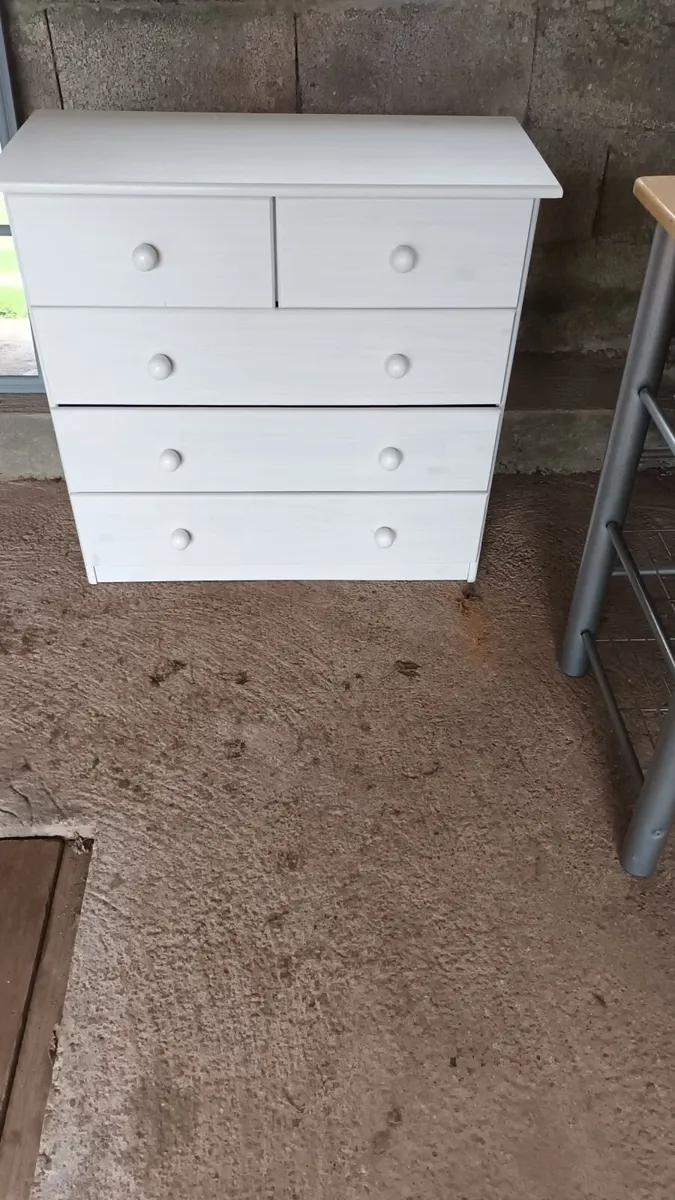 Free supervalu lockers ,chest of drawers ,tables - Image 4