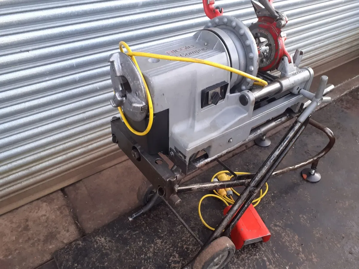RIDGID 300 COMPACT THREADING MACHINE - Image 4
