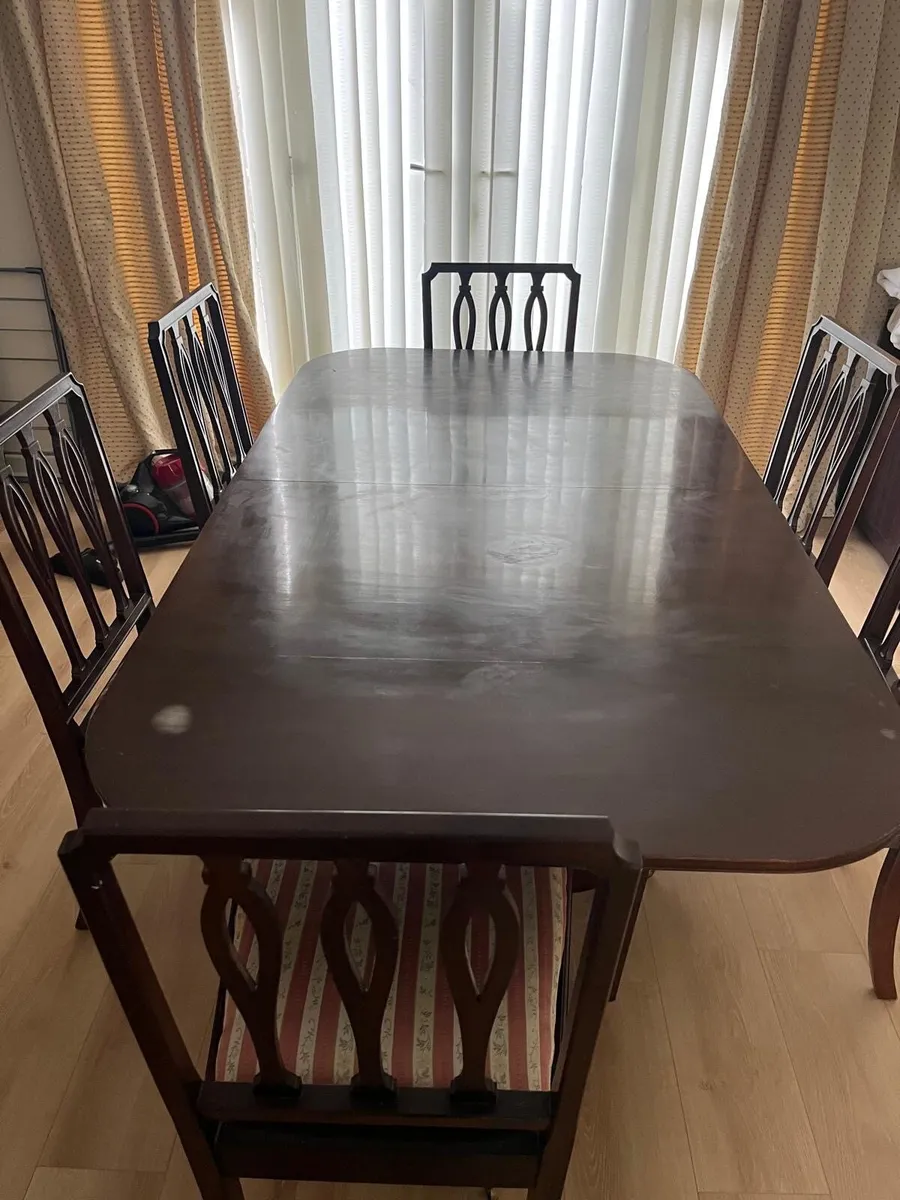 Dining Room Table and 6 Chairs - Image 1