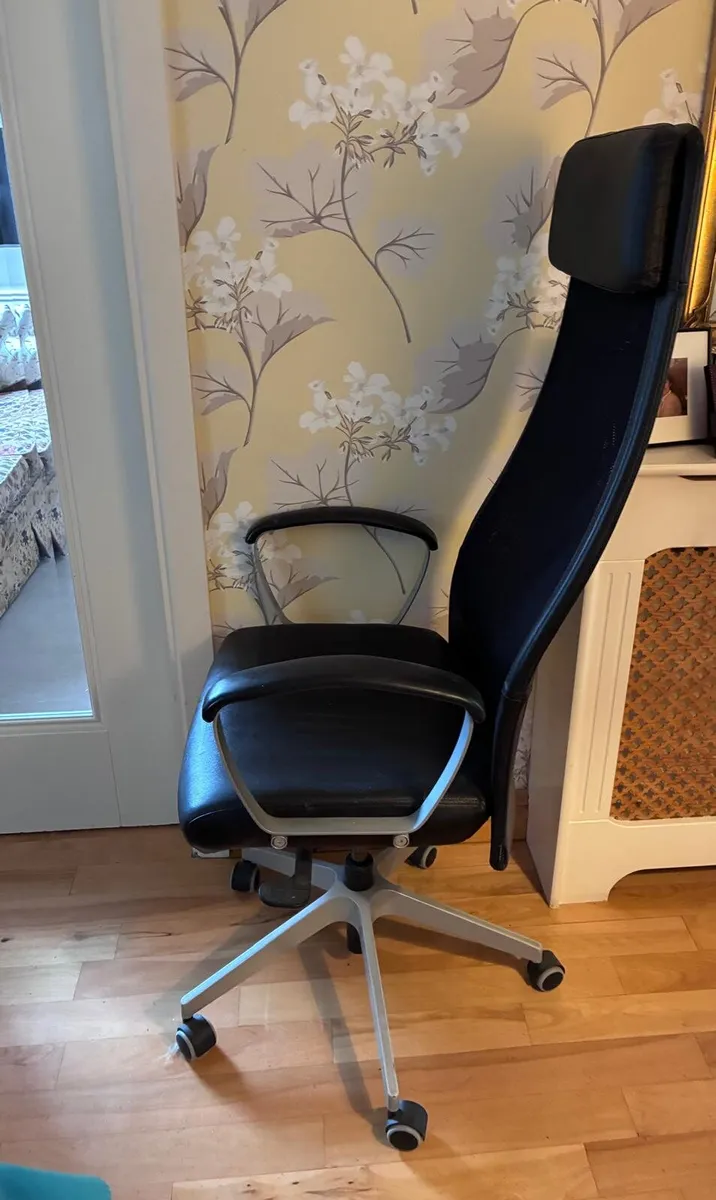 Office Chair - Image 1
