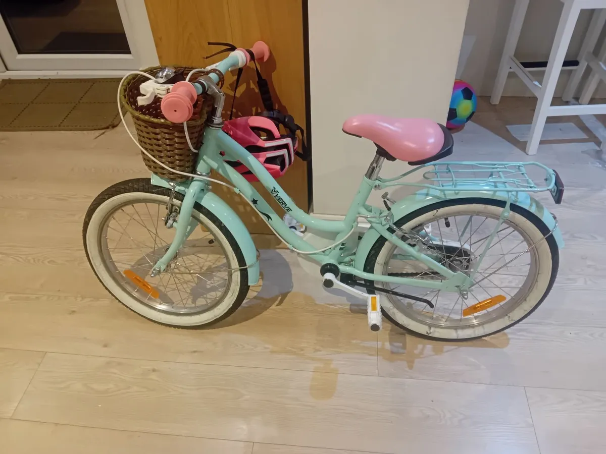 Girls Bike - Image 1