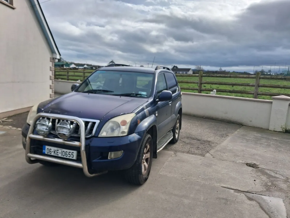 Toyota Land Cruiser 2006 - Image 2