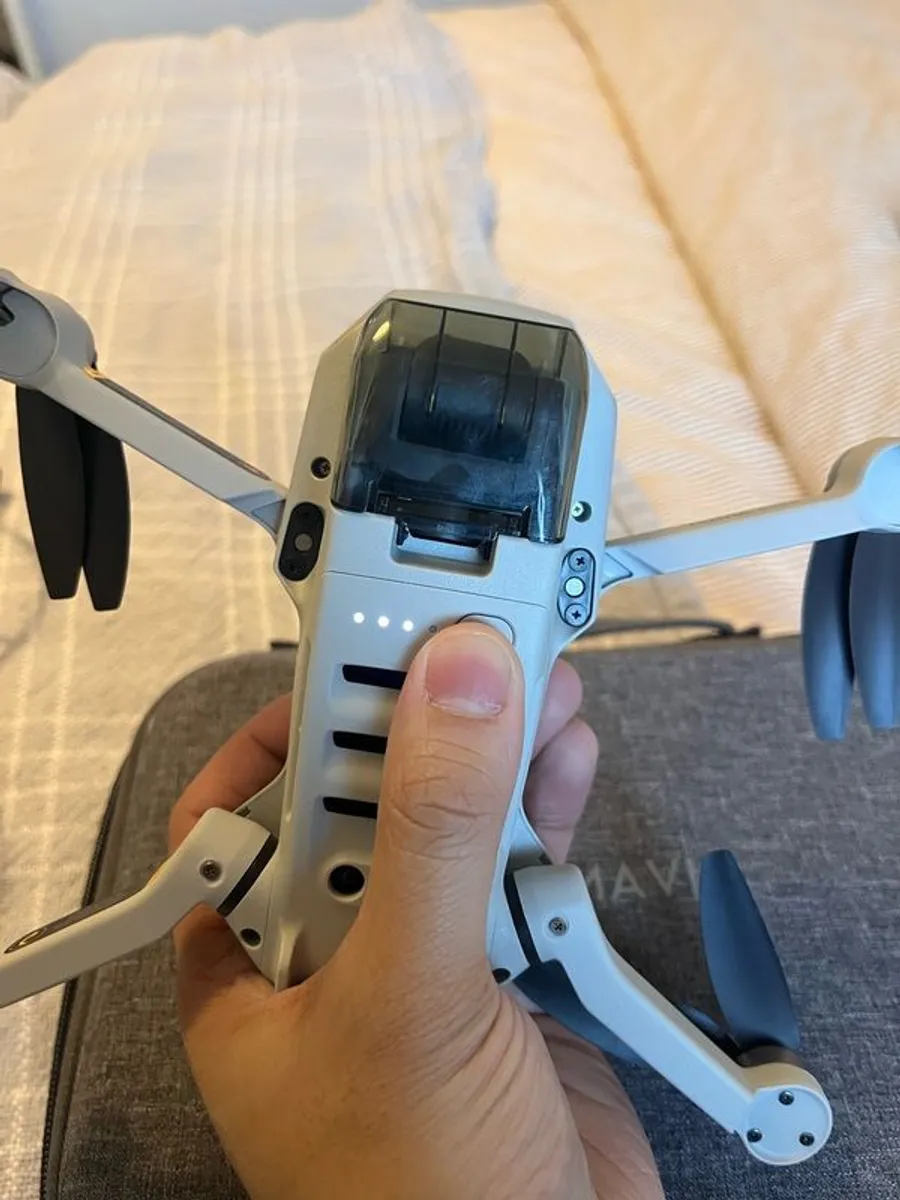 DJI Mavic Mini Drone - fully functional - barely used - Image 3