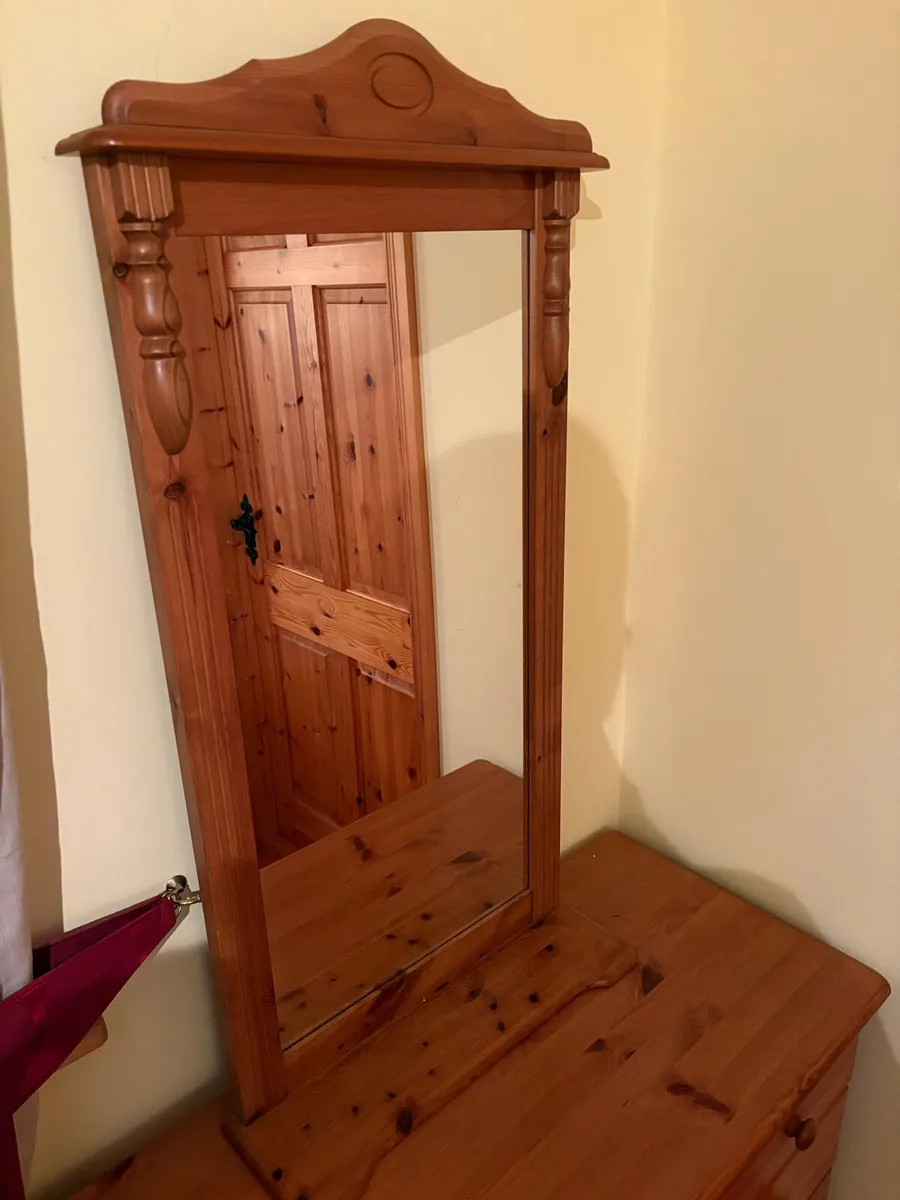 5ft Divan King bed with mattress and headboard - Image 3