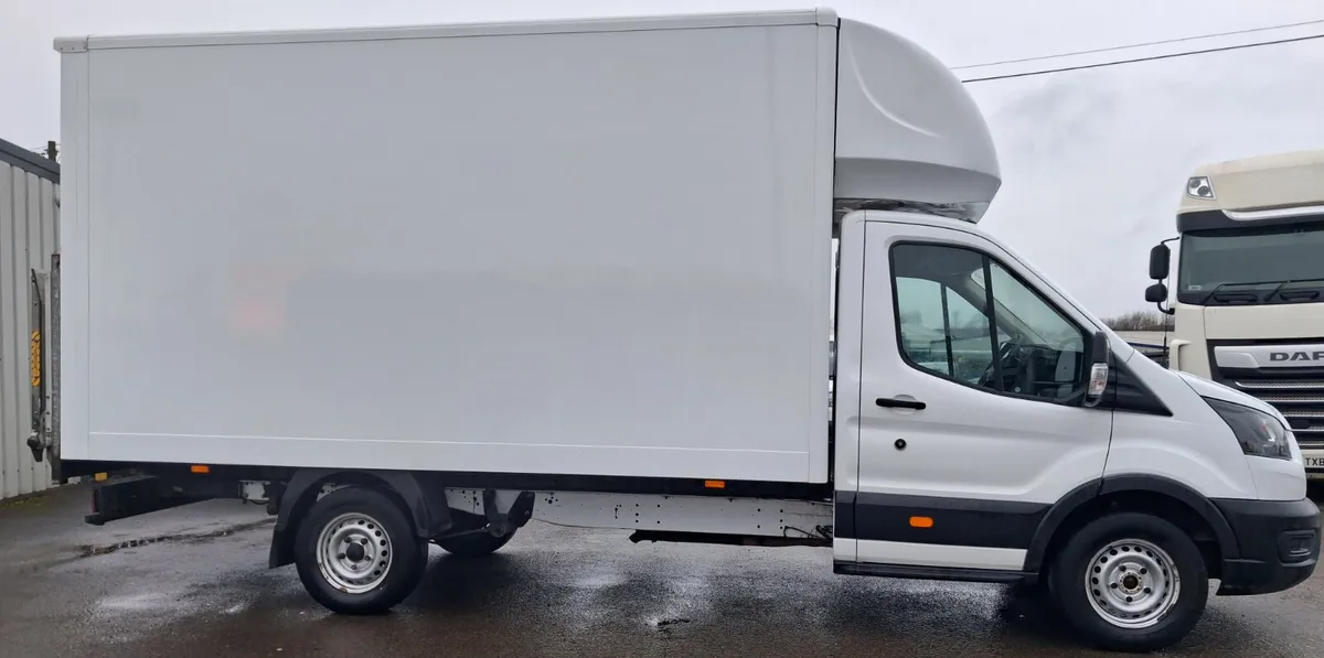 2022 Ford Transit Luton Box Van - Image 4