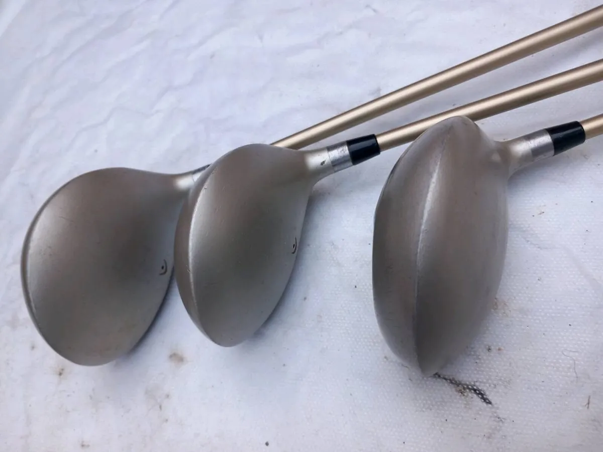 Knight allante golf driver and woods. - Image 2