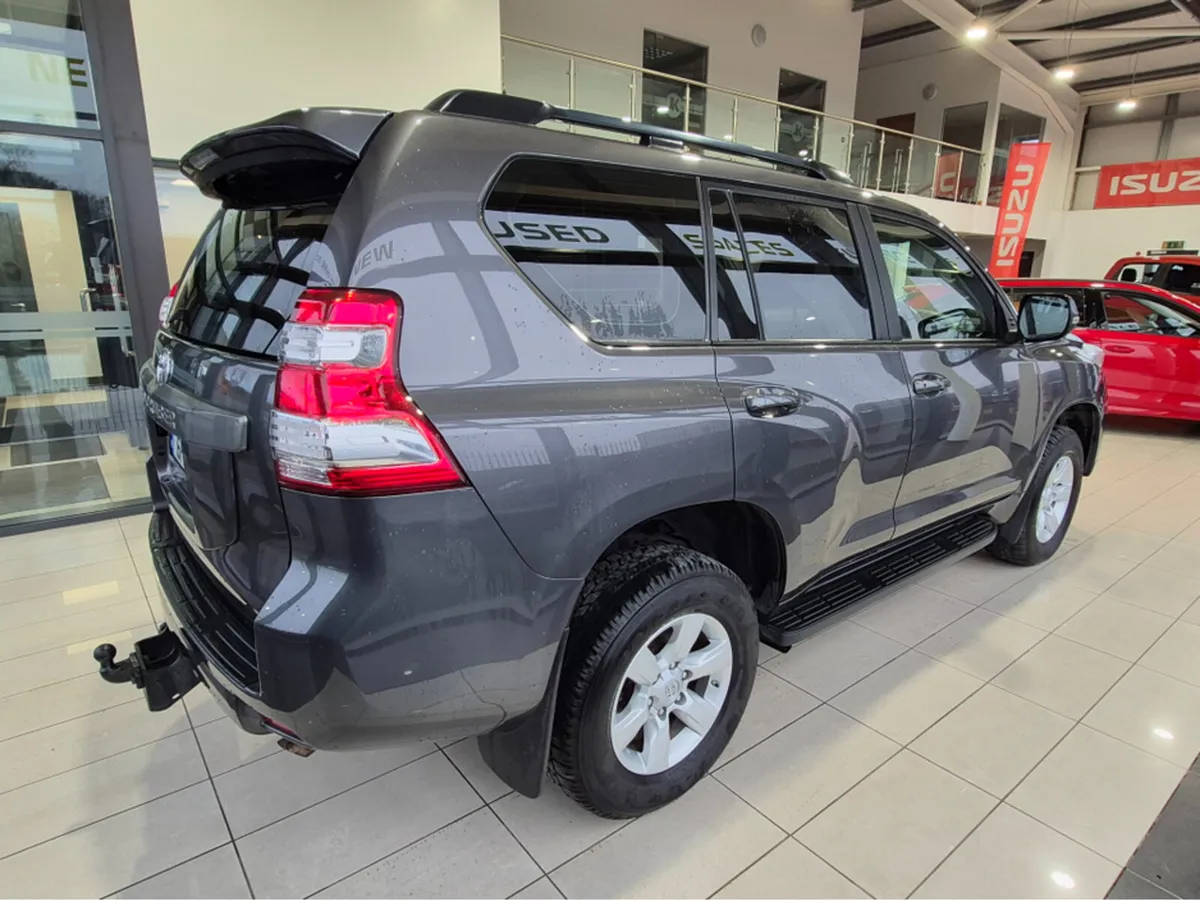 Toyota Land Cruiser 5 SEATER BUSINESS AUTO LC 4DR - Image 4