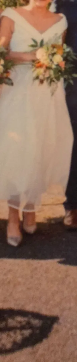 Wedding dress - Image 2