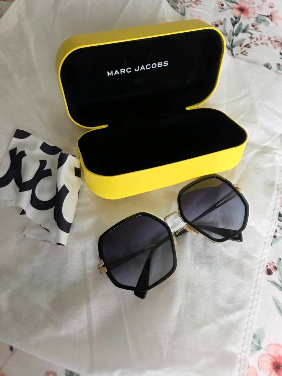 Marc Jacob's sunglasses - Image 1