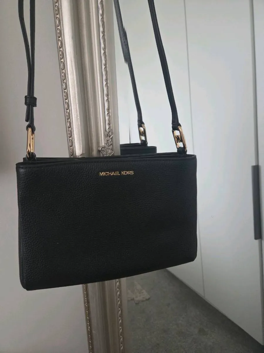 Michael kors bag - Image 1