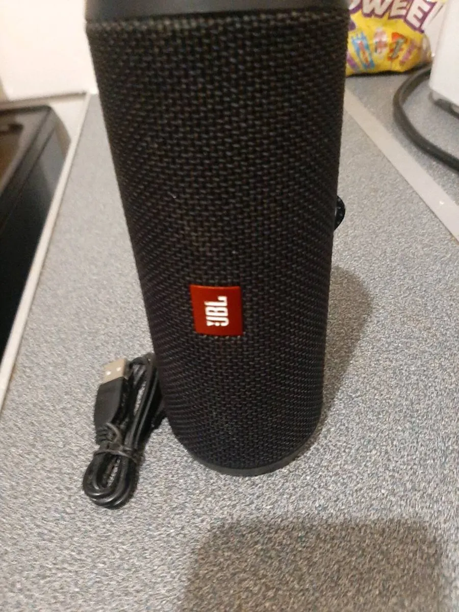 Bluetooth speaker JBL flip 4 - Image 1