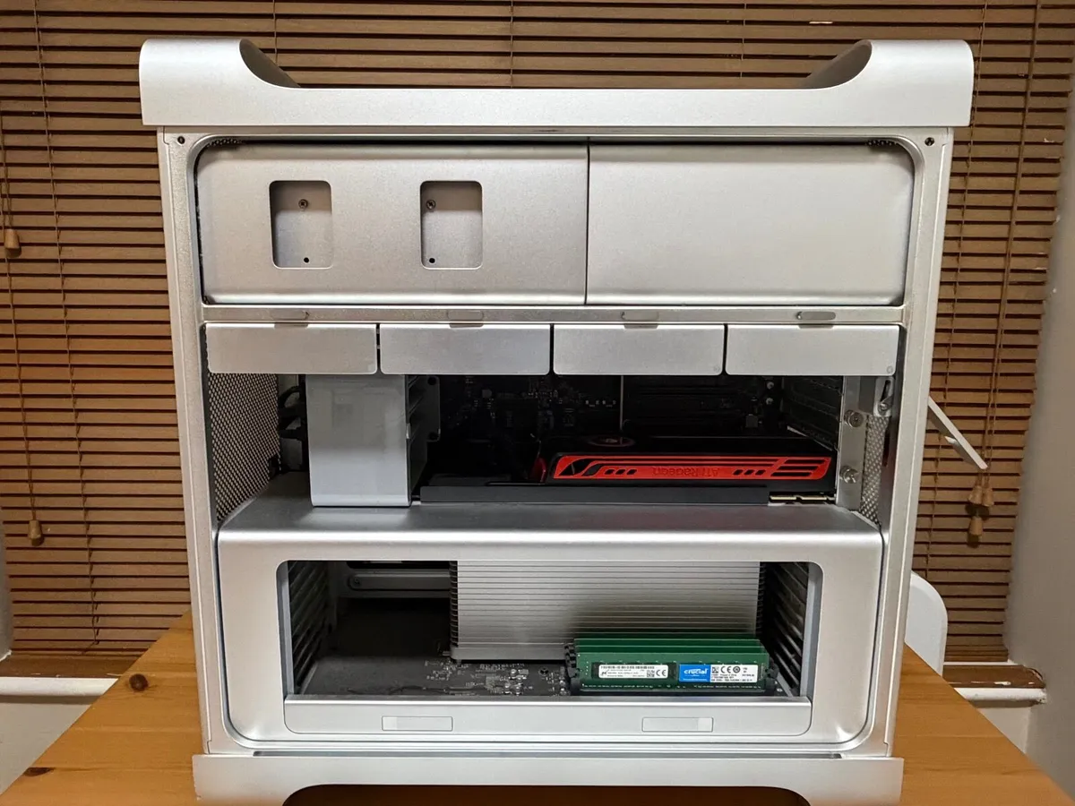 Mac Pro (Mid 2012) - Image 4